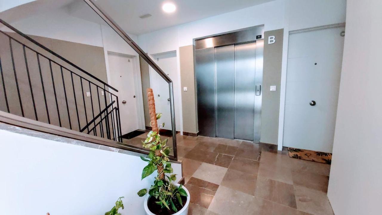 Apartamento Astoria Triana II Acogedor y Tranquilo Sevilla Exterior foto